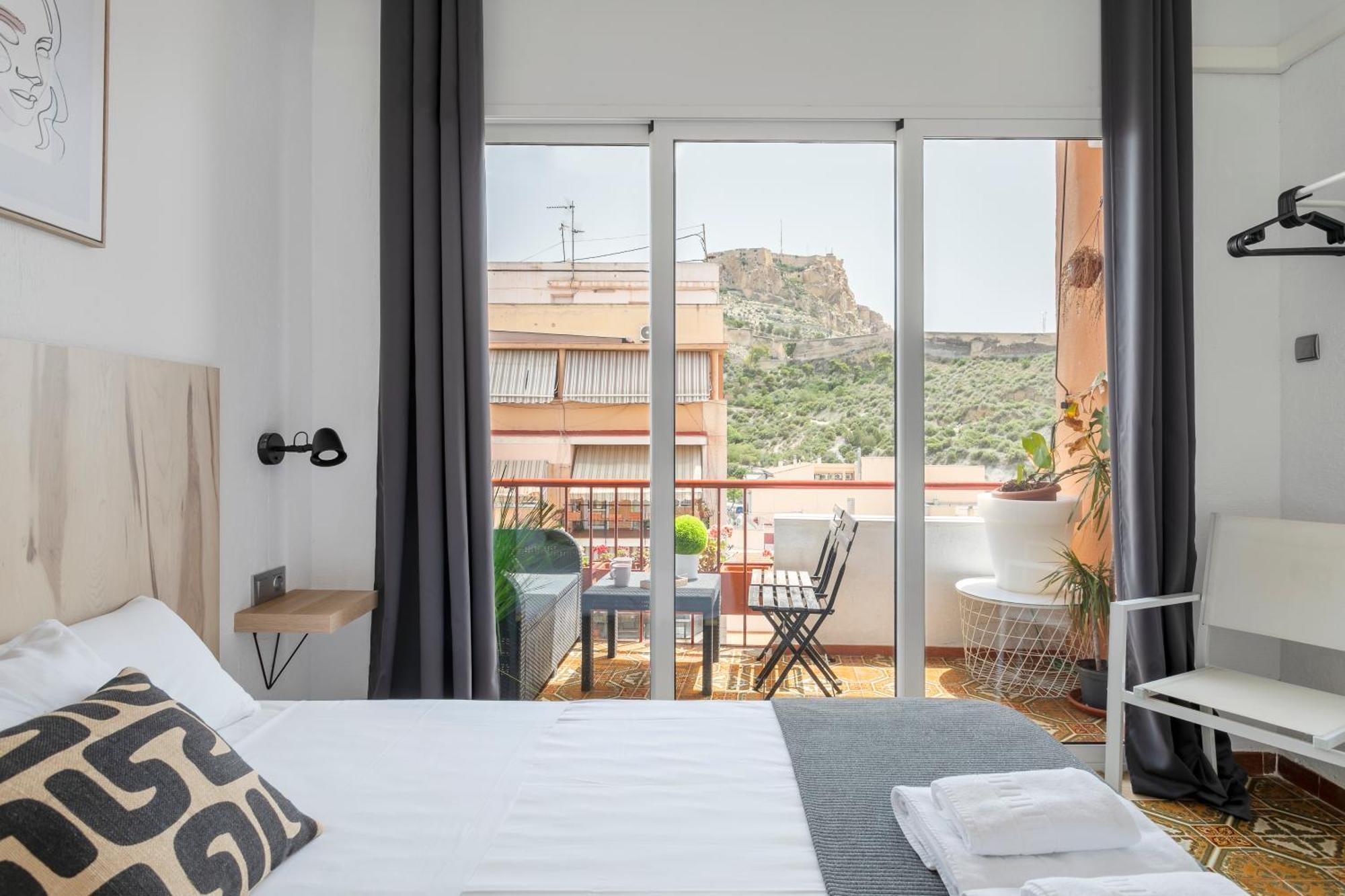 Casa Mila Sv19 Guesthouse Аликанте Екстериор снимка