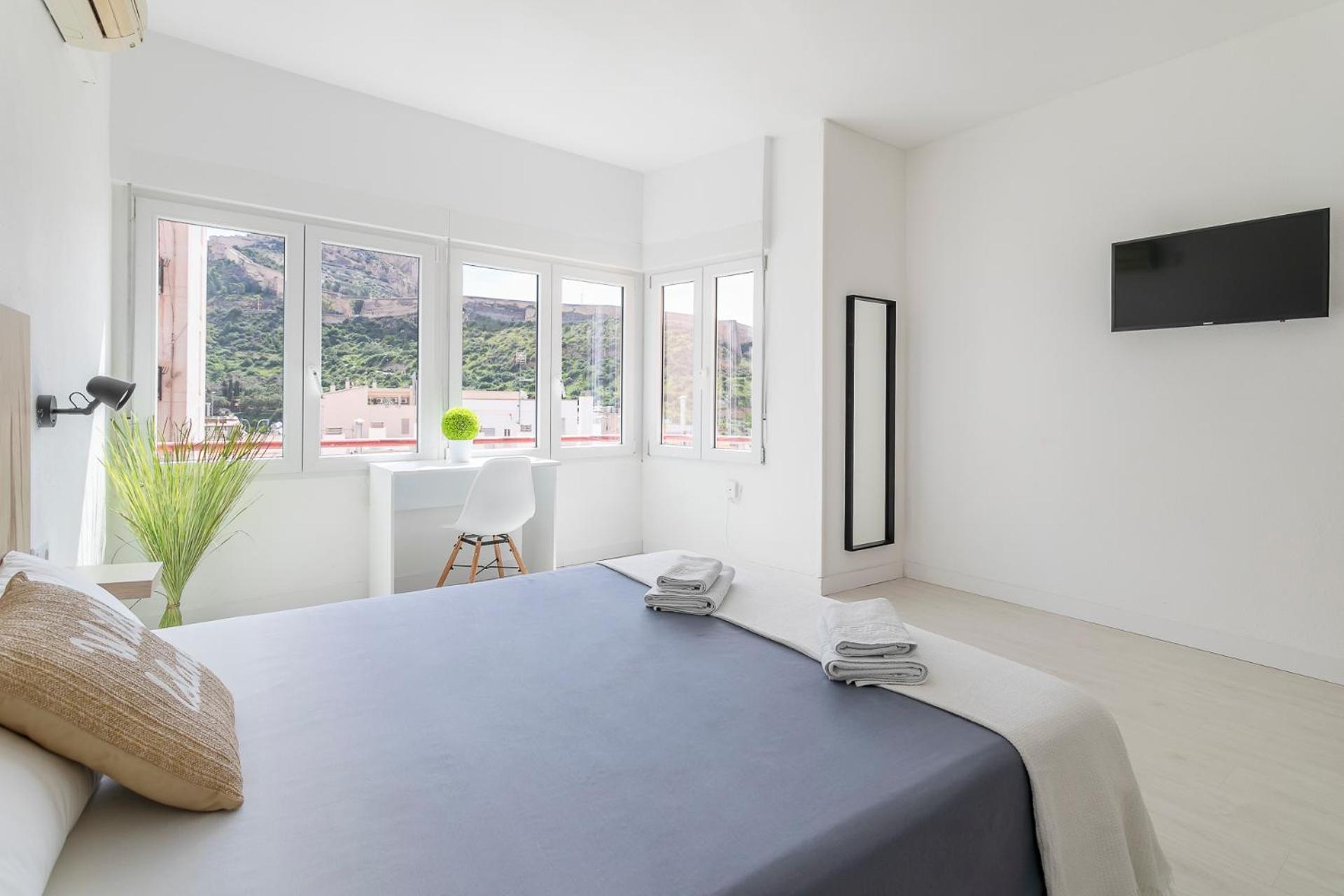 Casa Mila Sv19 Guesthouse Аликанте Стая снимка